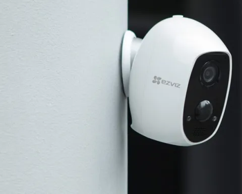 Camera IP hồng ngoại không dây dùng Pin sạc 2.0 Megapixel EZVIZ CS-C3A-A0-1C2WPMFBR  - SIEU THI VIEN THONG
