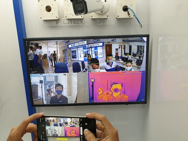 Hình ảnh thực tế của camera cảm biến thân nhiệt KBVISION
