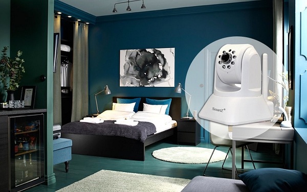 Đặt camera giám sát ở sân vườn giúp quan sát tốt hơn