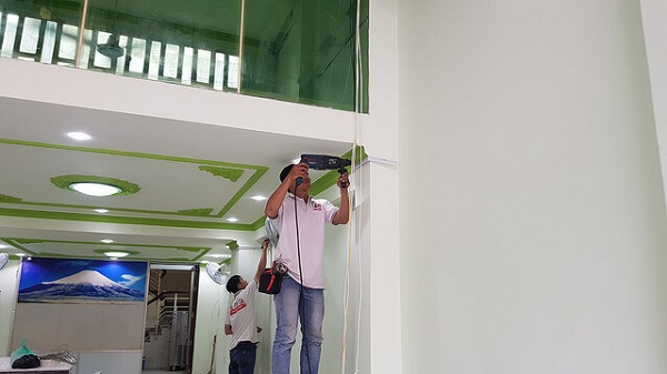 Không cẩn thận tự lắp đặt camera giám sát gia đình có thể làm hỏng thiết bị, linh kiện