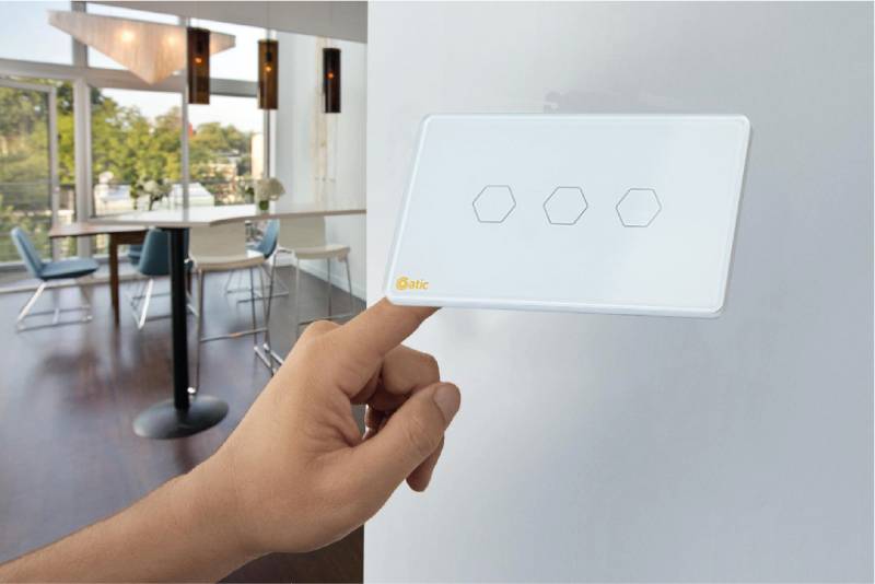 Công Tắc Cảm Ứng Datic 3 Nút Màu Trắng